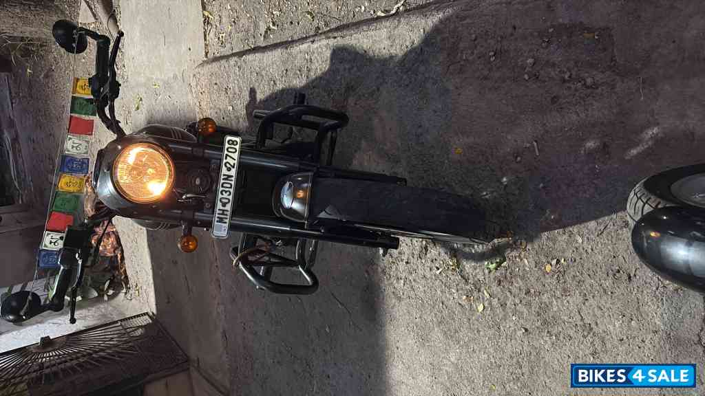 Matt Charcoal Grey Jawa Perak