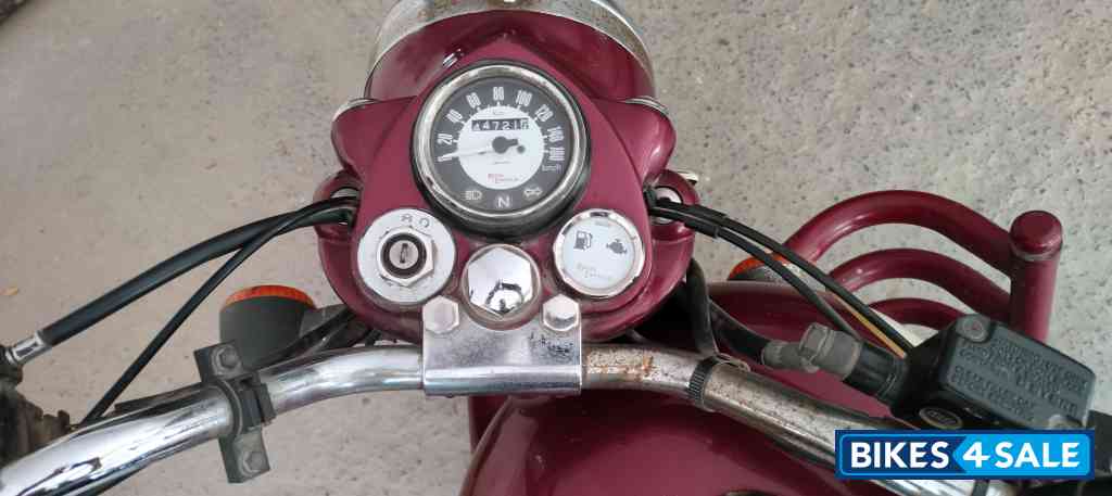 Royal Enfield Classic 500