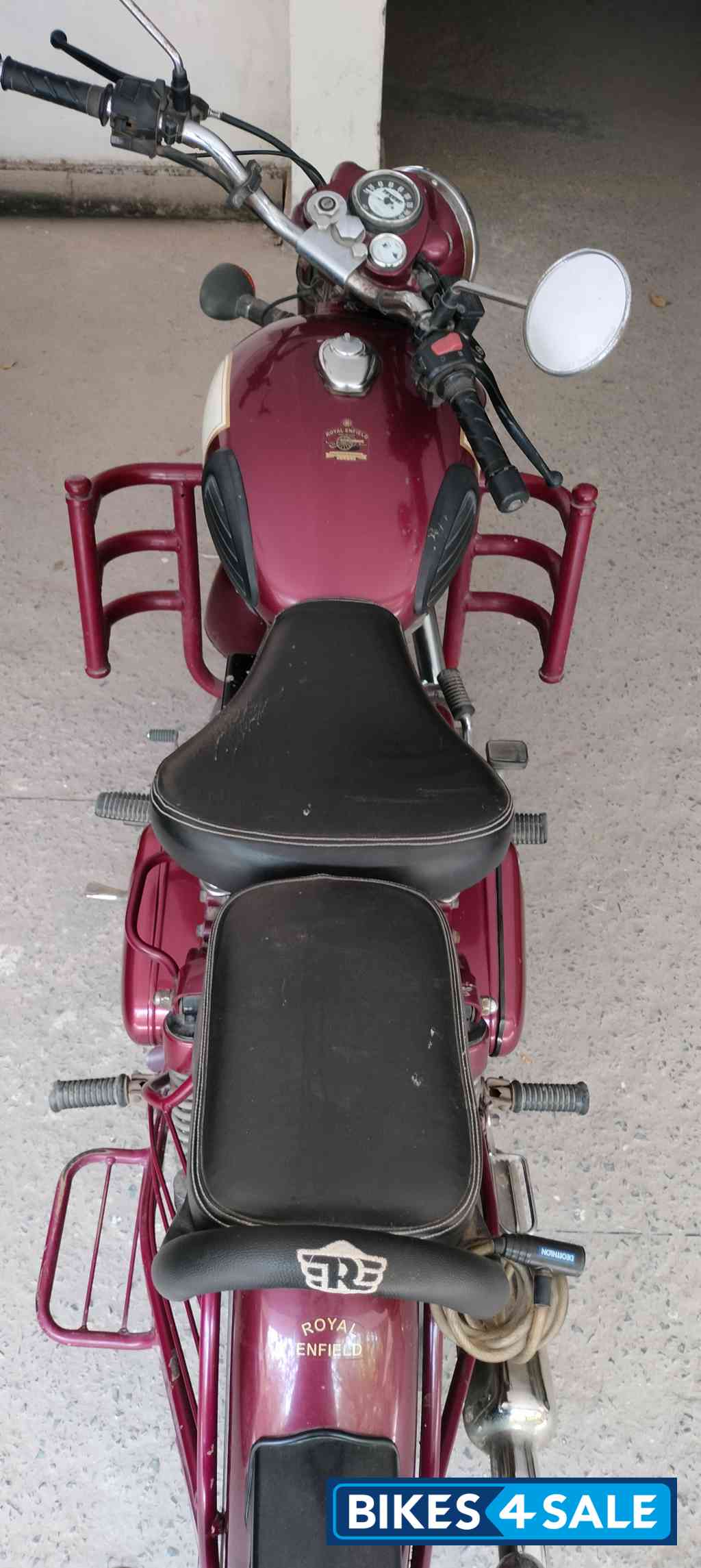 Royal Enfield Classic 500