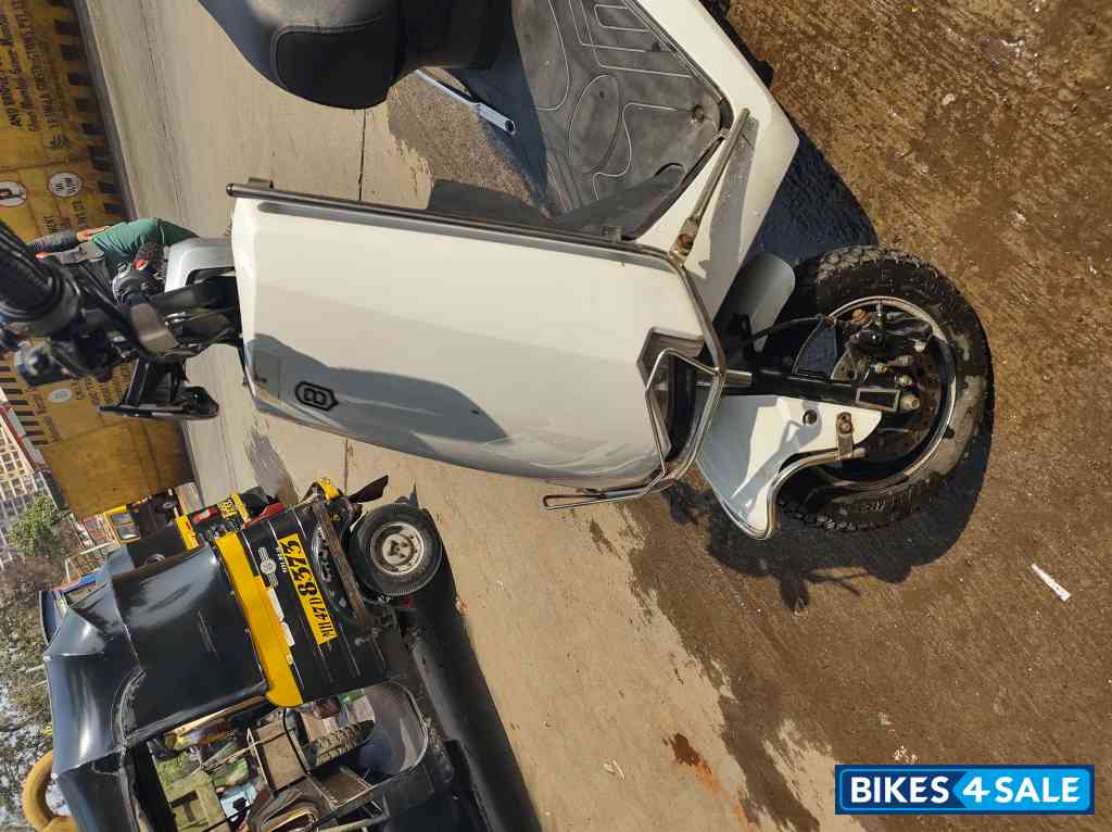 White BGauss A2 Lithium Ion White BGauss A2 Lithium Ion