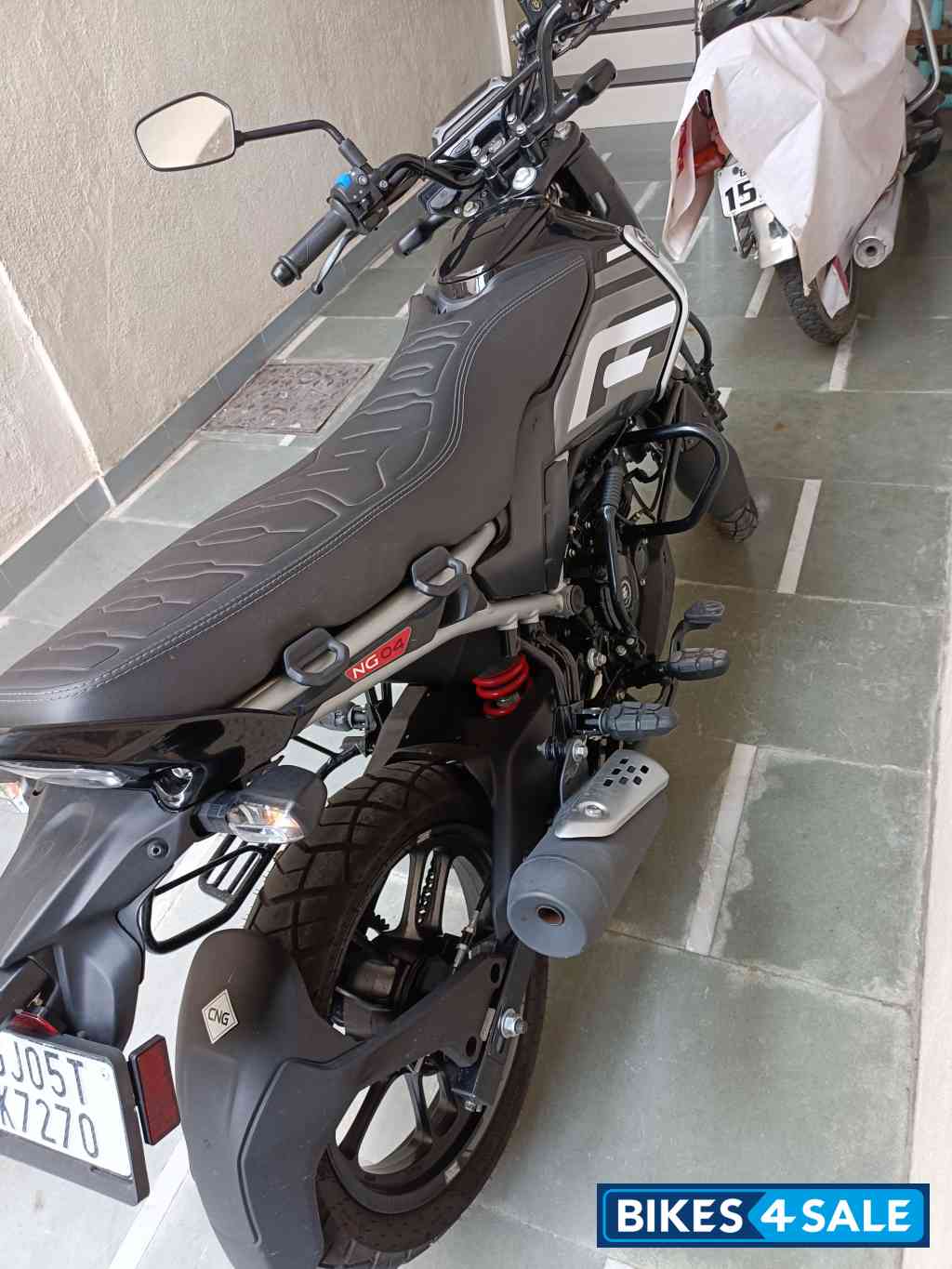 Bajaj Freedom 125 NG04 Disc LED Bajaj Freedom 125 NG04 Disc LED