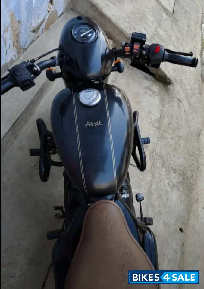 Matt Charcoal Grey Jawa Perak BS6