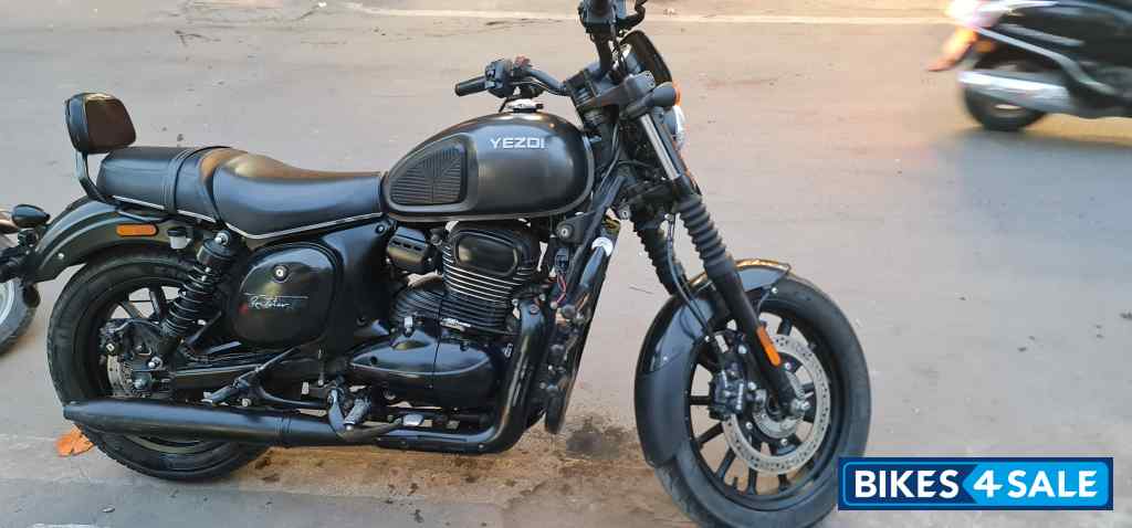 Smoke Grey Yezdi Roadster Dark