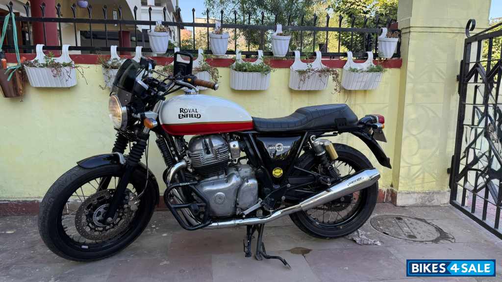 Royal Enfield Interceptor 650 Twin