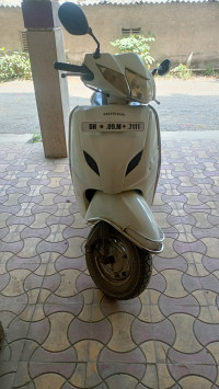 White Honda Activa 3G