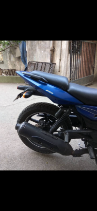 Black Bajaj Pulsar 220 DTSFi