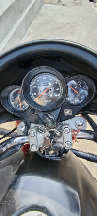 Black Honda Unicorn 160 BS6