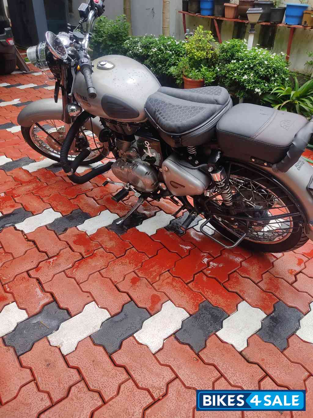 Royal Enfield Classic 350