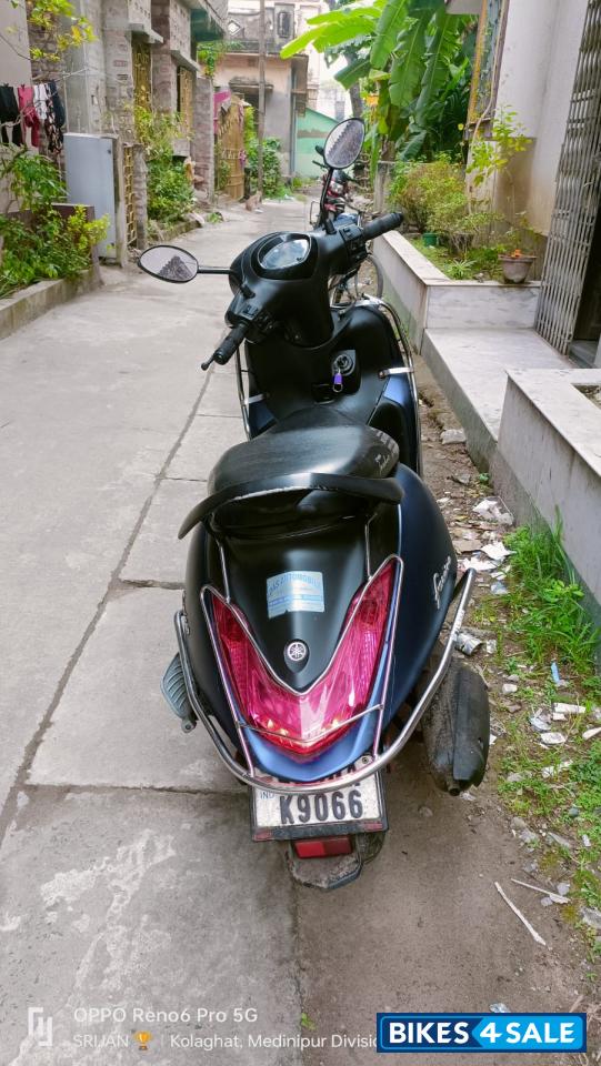 Navy Blue Yamaha Fascino 125 Fi Hybrid Navy Blue Yamaha Fascino 125 Fi Hybrid