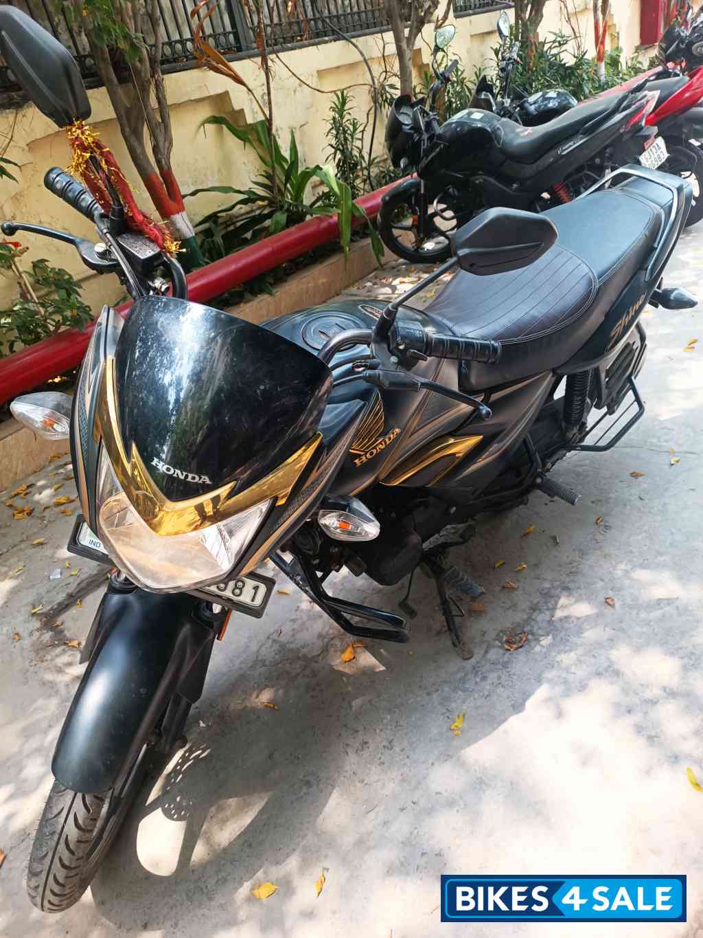 Honda Shine Celebration Edition