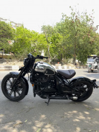 Jawa 42 Bobber Black Mirror