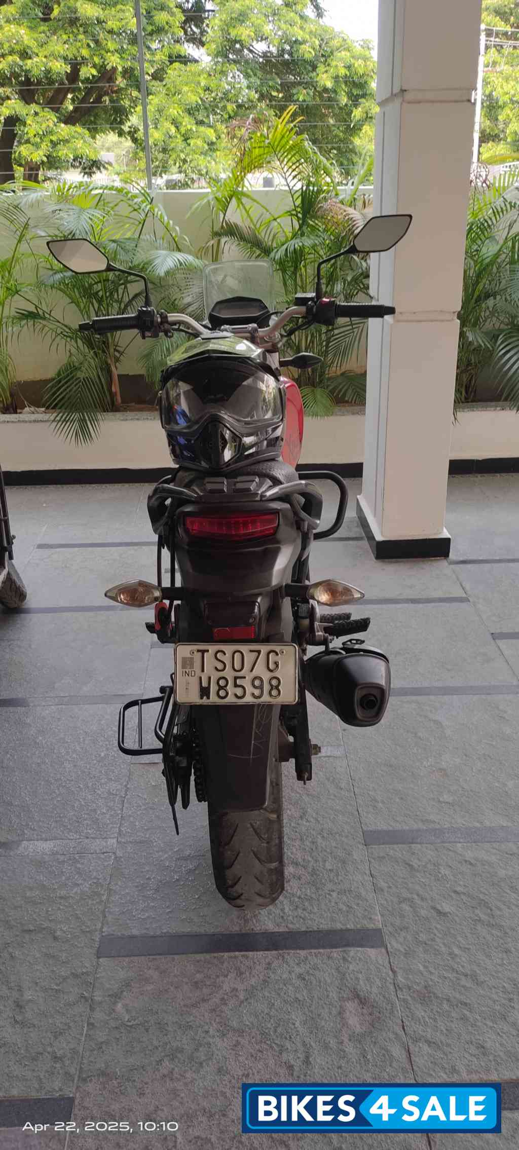 Sports Red Hero XPulse 200T