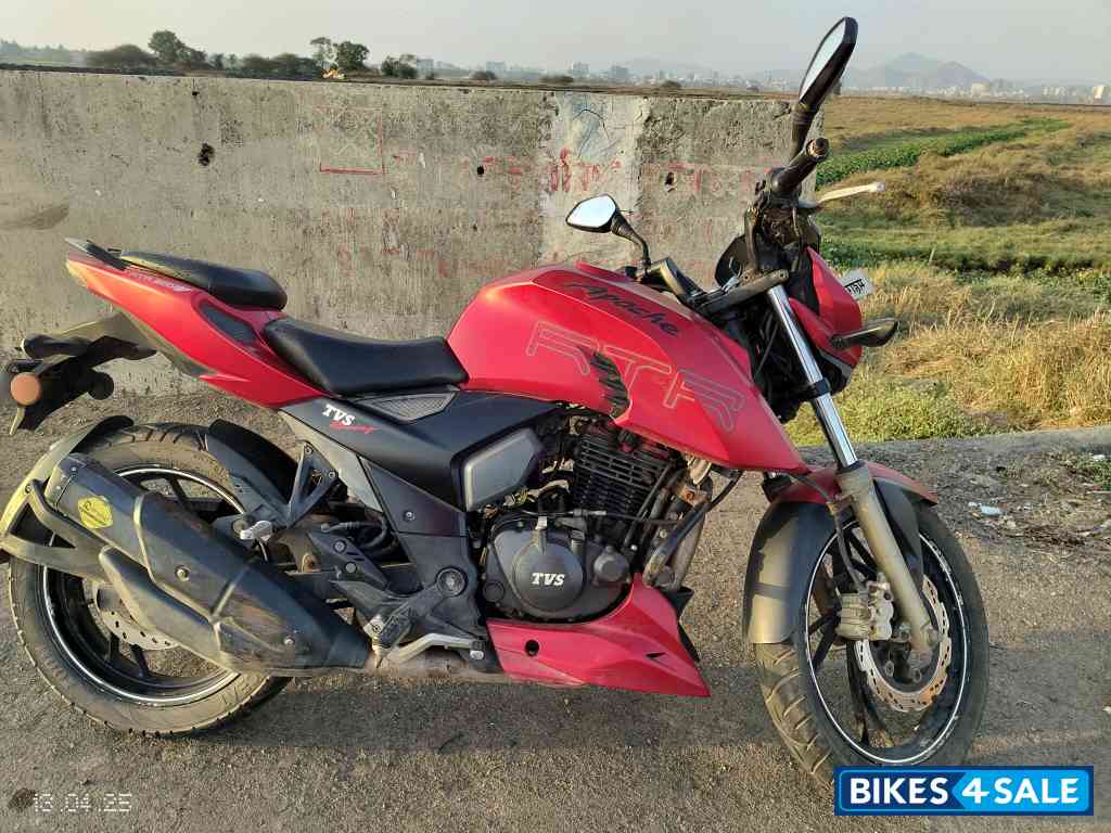 TVS Apache RTR 200 4V