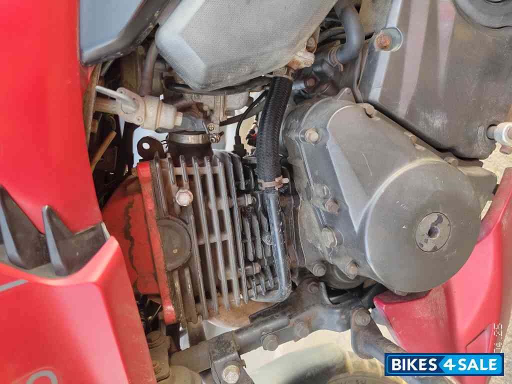 TVS Apache RTR 200 4V