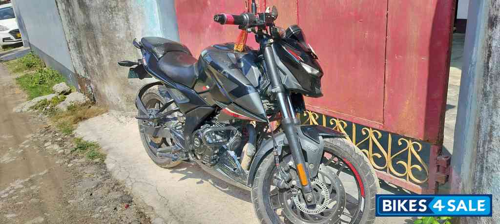 Bajaj Pulsar N160