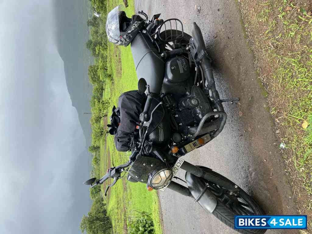 Jawa 42 Dual Channel ABS AllStar Black