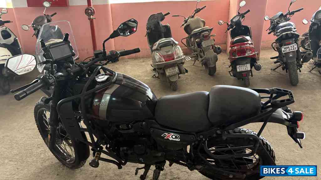 Black Mamba Yezdi Adventure Matte