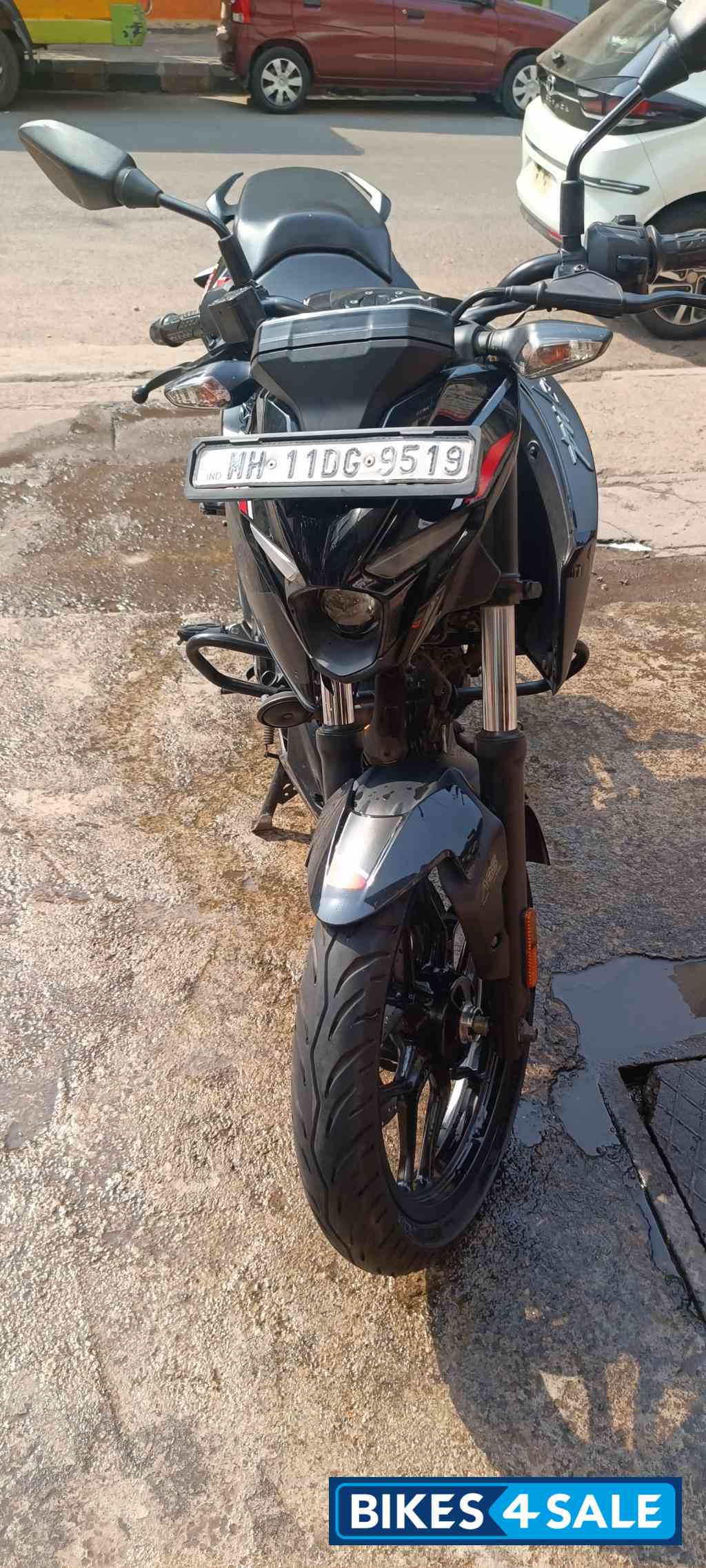 Bajaj Pulsar N160
