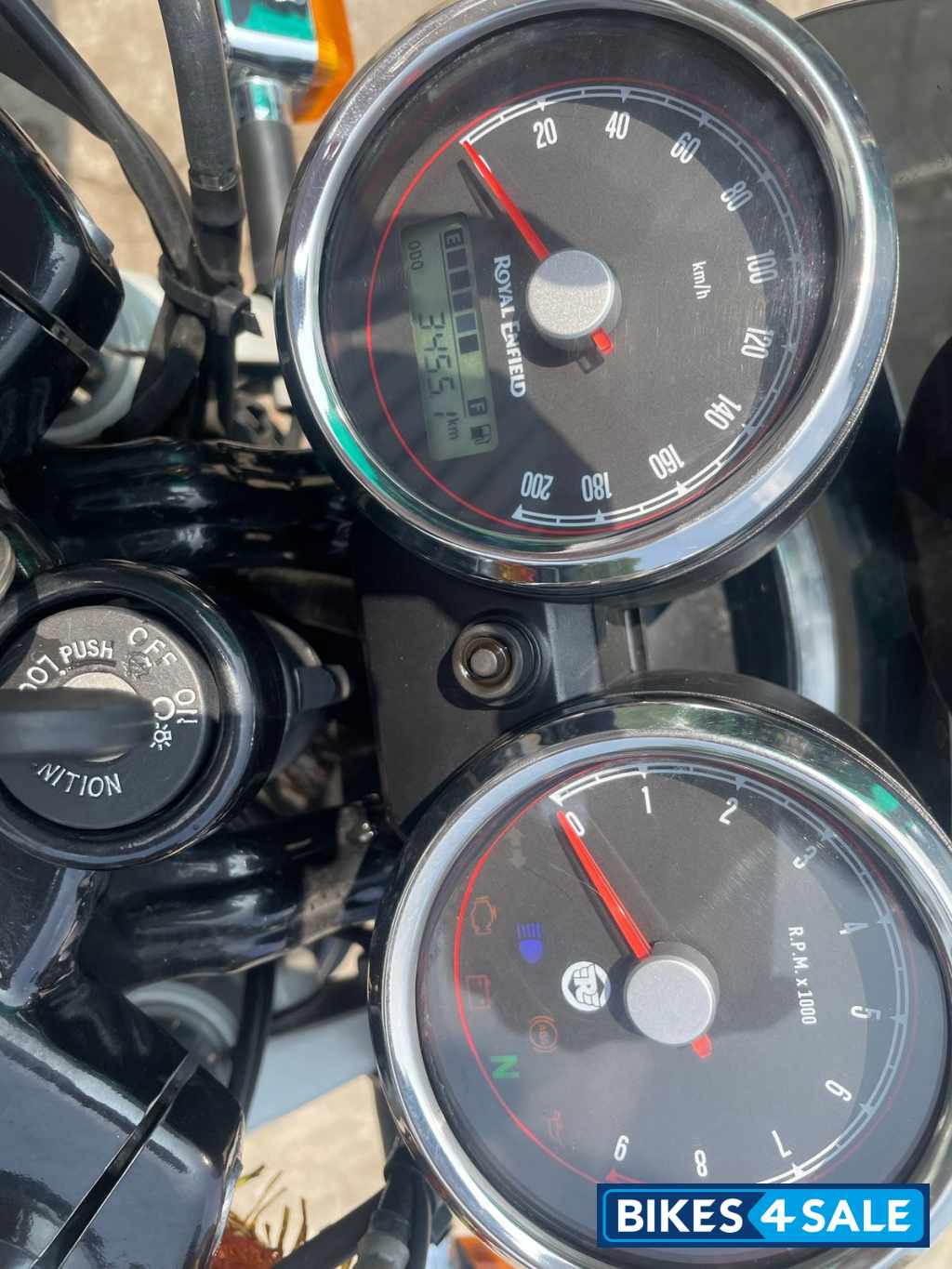 Duxdeluxe Royal Enfield Continental GT 650