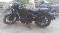 Royal Enfield Classic Stealth Black 2024 Model