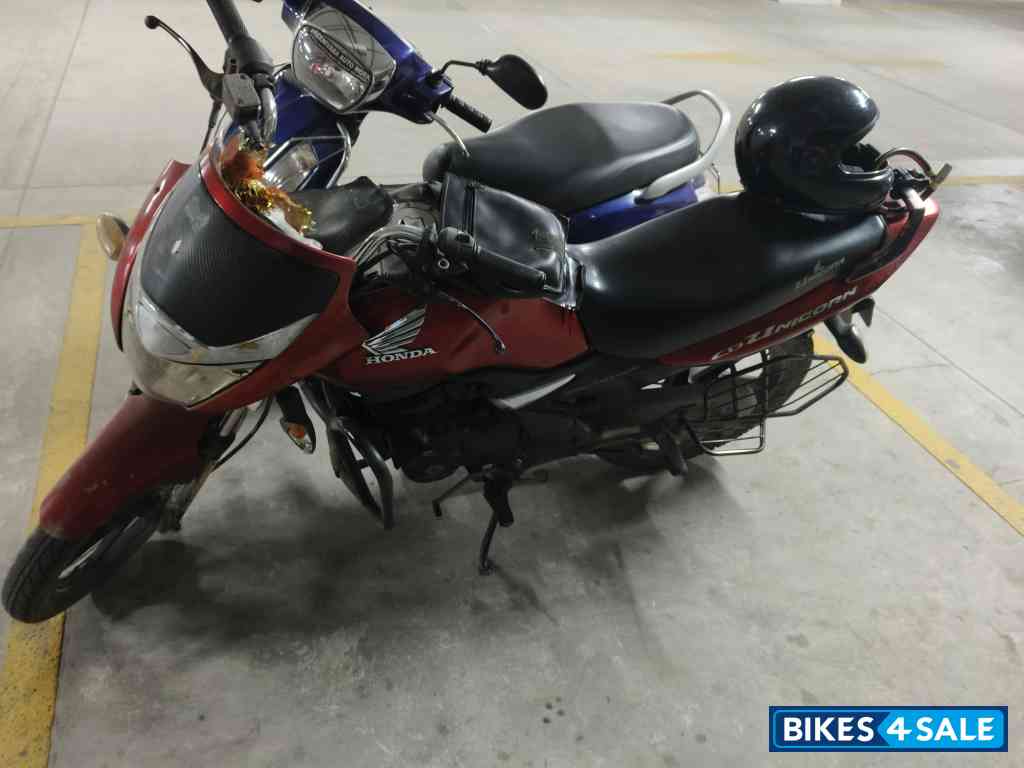 Red Honda CB Unicorn