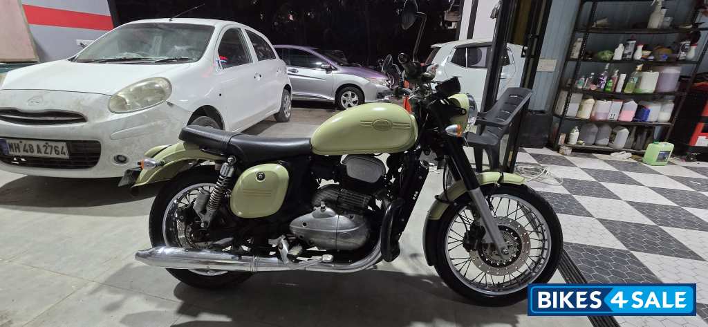 Lumos Lime Dual Abs Jawa 42 Dual Tone Lumos Lime Dual Abs Jawa 42 Dual Tone