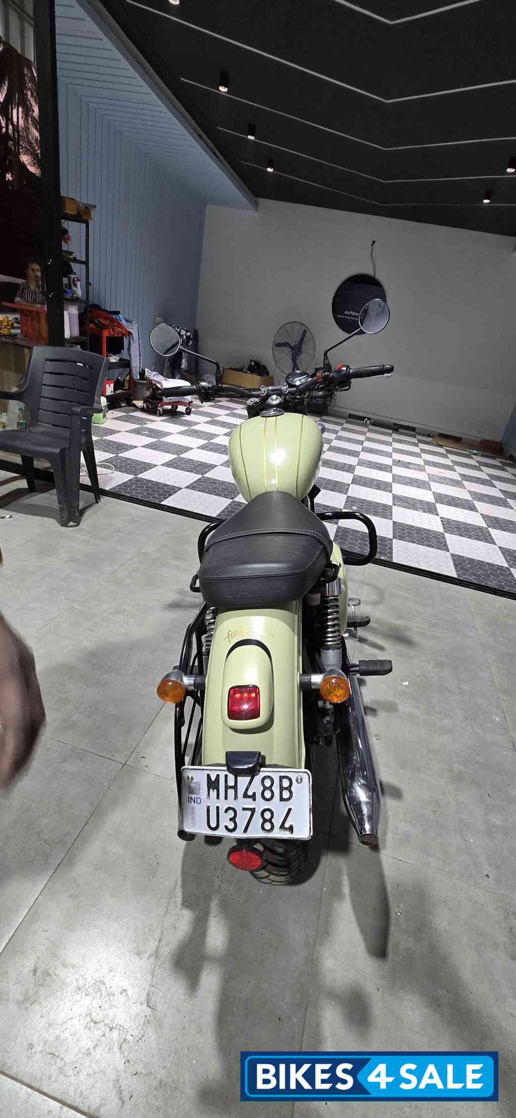 Lumos Lime Dual Abs Jawa 42 Dual Tone Lumos Lime Dual Abs Jawa 42 Dual Tone