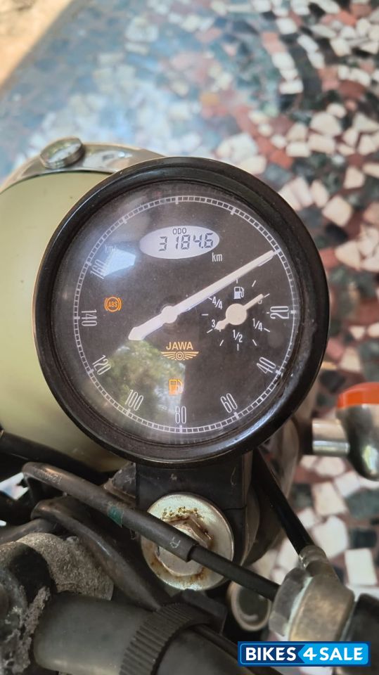 Lumos Lime Dual Abs Jawa 42 Dual Tone Lumos Lime Dual Abs Jawa 42 Dual Tone