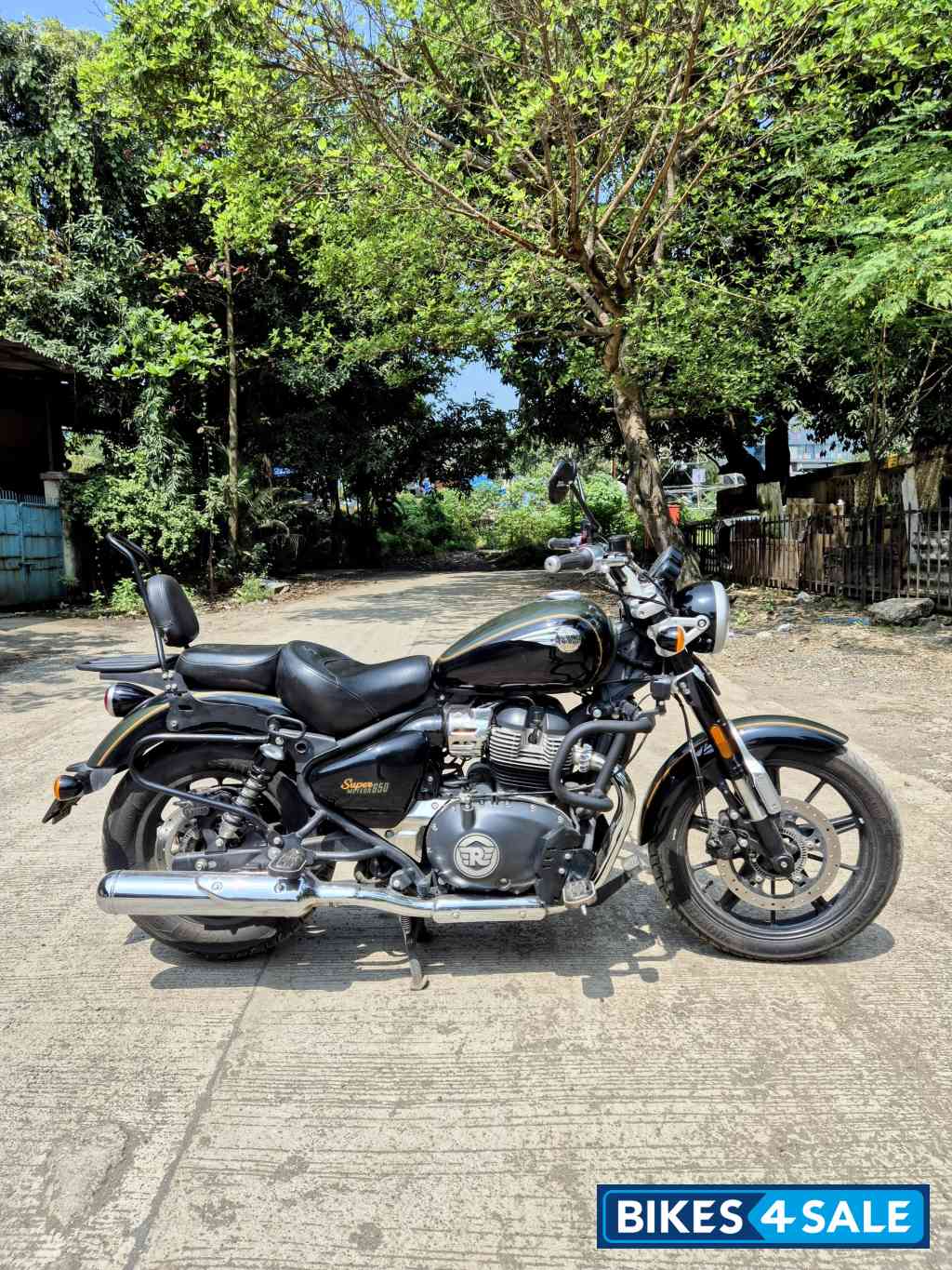 Astral Green Royal Enfield Super Meteor 650 Astral Green Royal Enfield Super Meteor 650