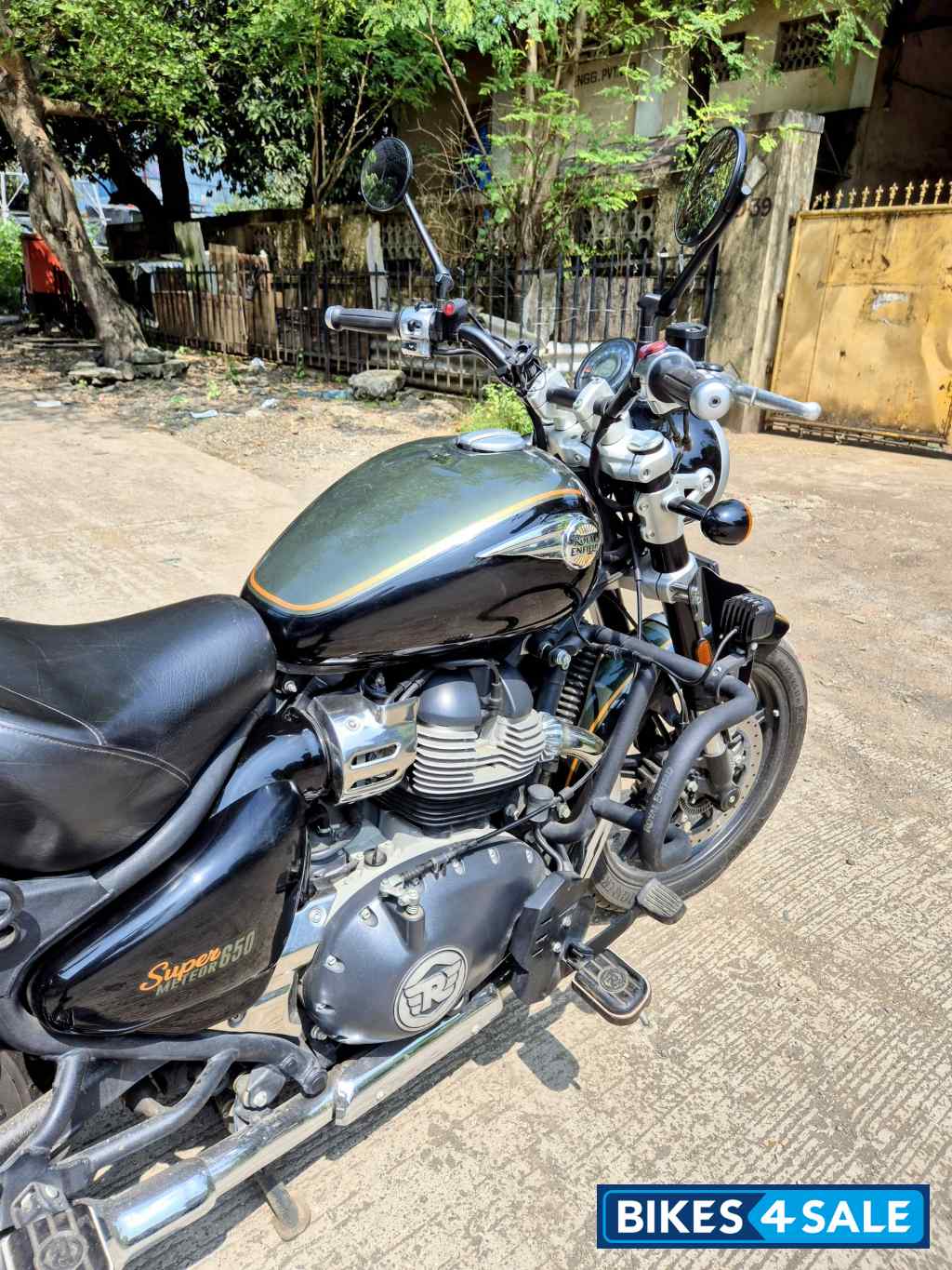 Astral Green Royal Enfield Super Meteor 650 Astral Green Royal Enfield Super Meteor 650