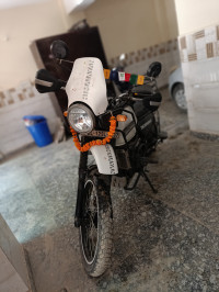 Snow White Royal Enfield Himalayan