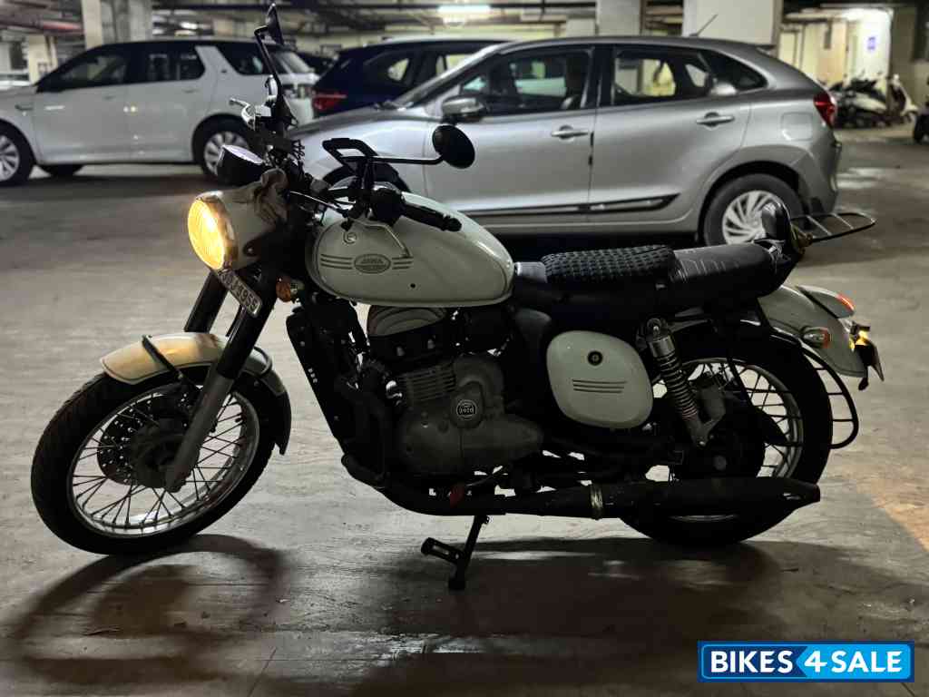 Halleys Teal Jawa forty two BS6