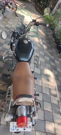 Black Royal Enfield Bullet 350 Twinspark