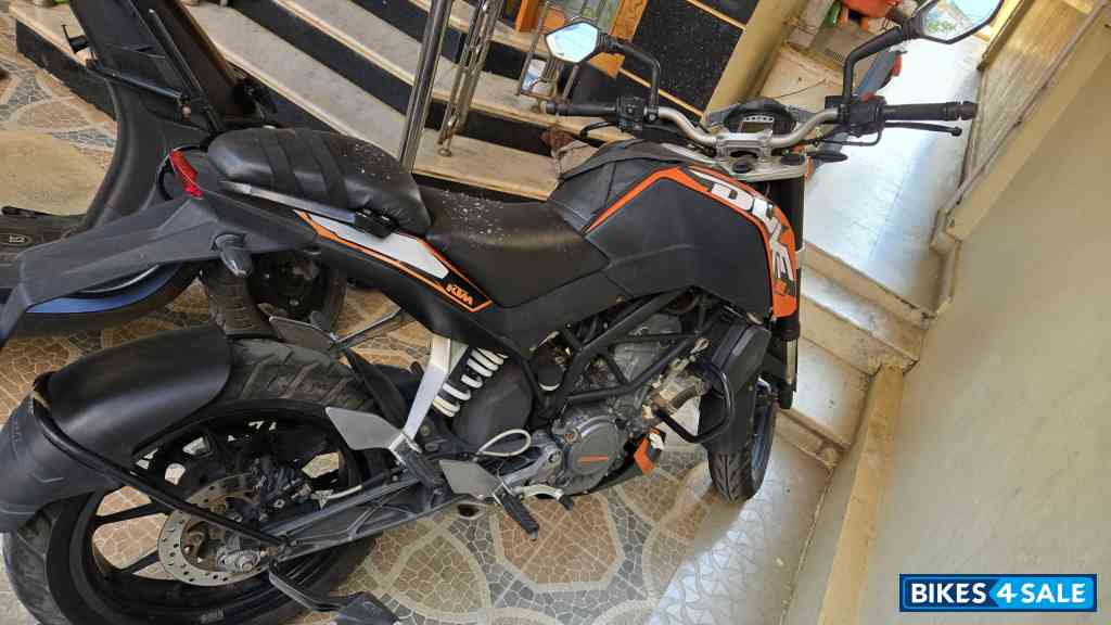 KTM Duke 200