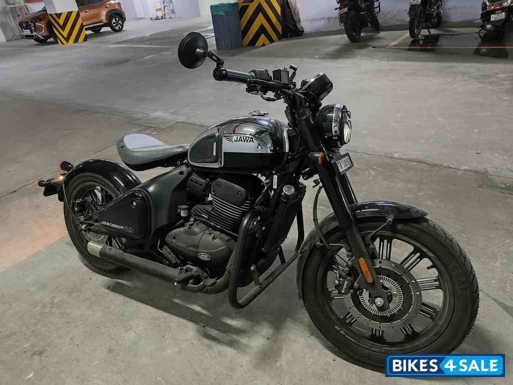 Jawa 42 Bobber Black Mirror Jawa 42 Bobber Black Mirror