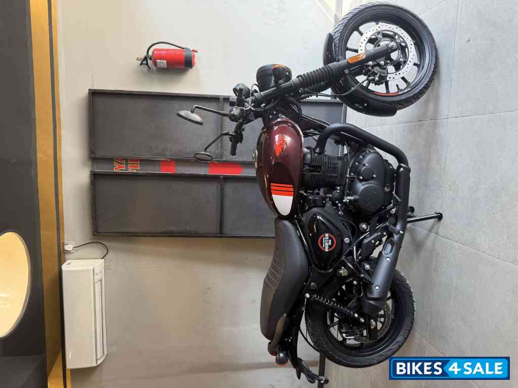 Royal Enfield Hunter 350 Metro