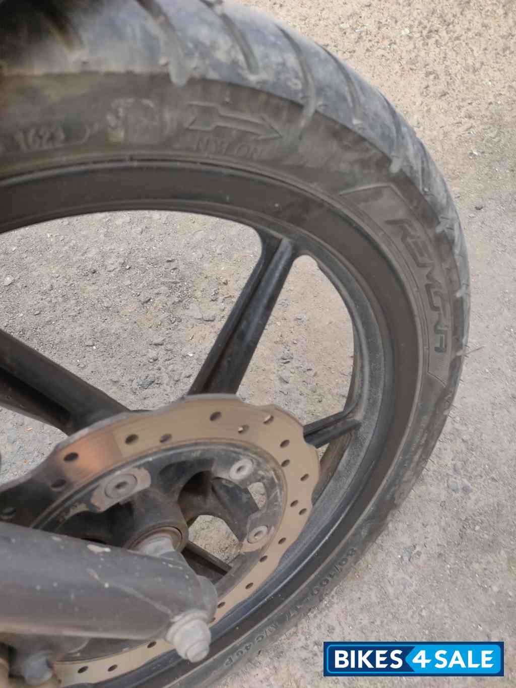 TVS Raider Split Seat