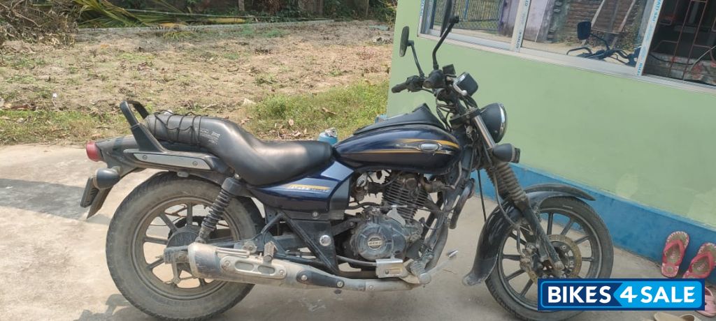 Neavy Blue Bajaj Avenger Street 150