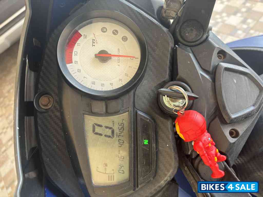 Blue TVS Apache RTR 160