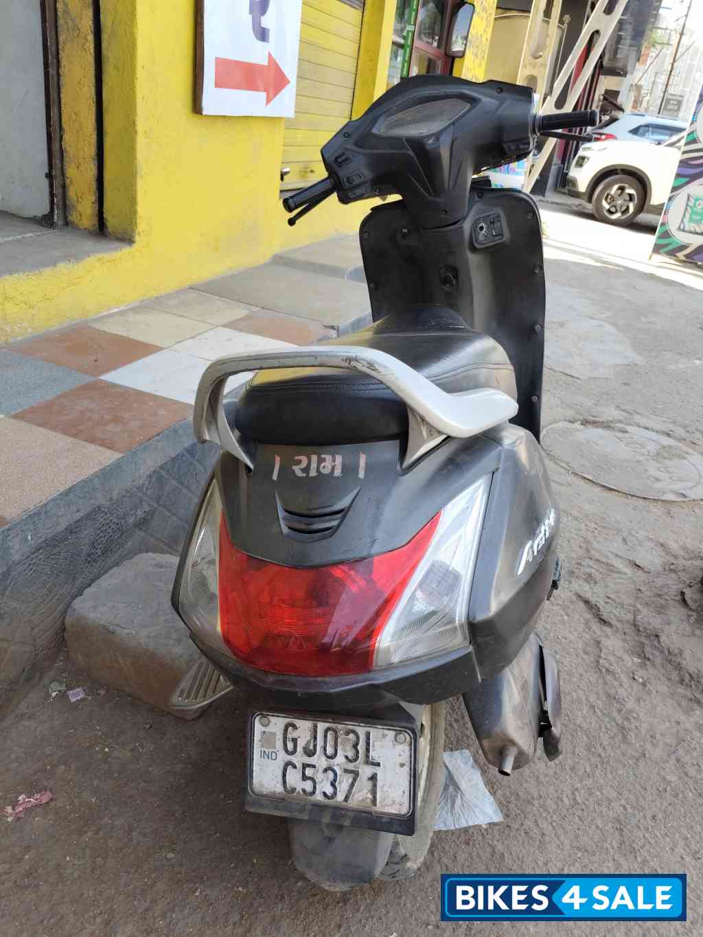 Black Honda Activa 5G