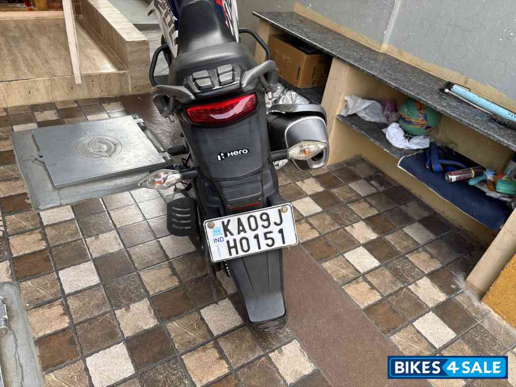 White Hero XPulse 200