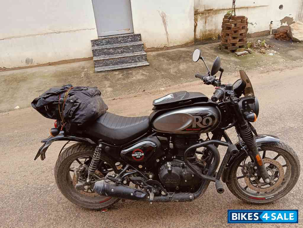 Dapper Grey Royal Enfield Hunter 350 Metro