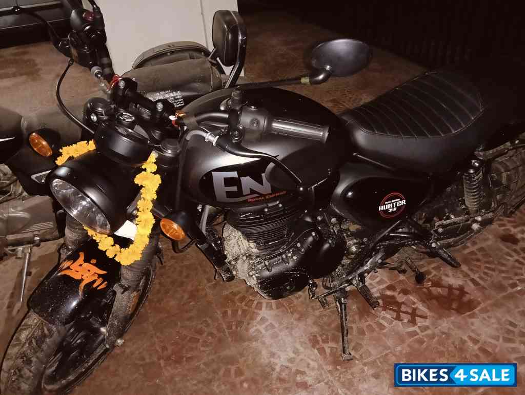 Dapper Grey Royal Enfield Hunter 350 Metro