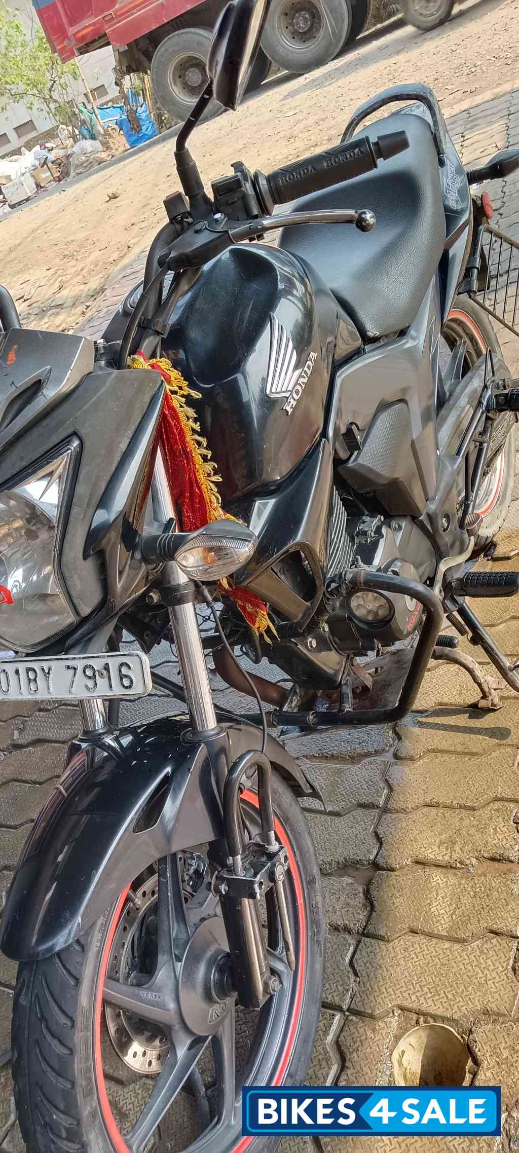 Black Honda CB Trigger