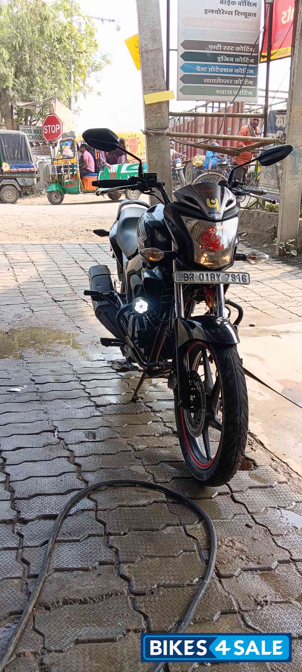 Black Honda CB Trigger