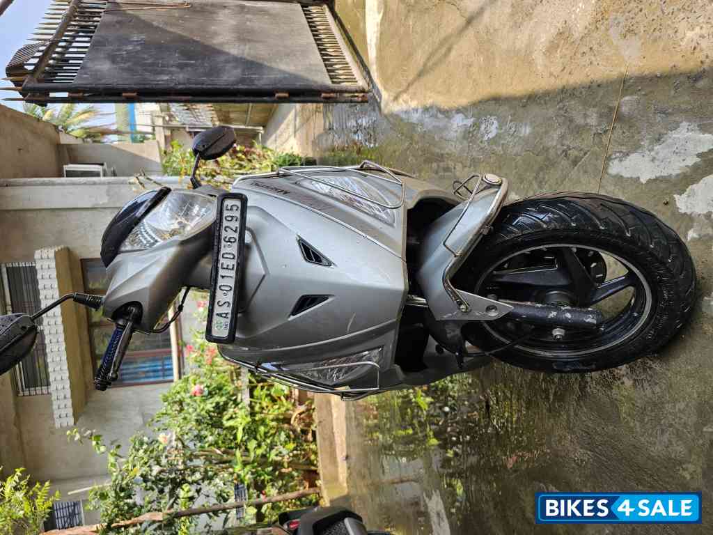 Hero Maestro Edge 125