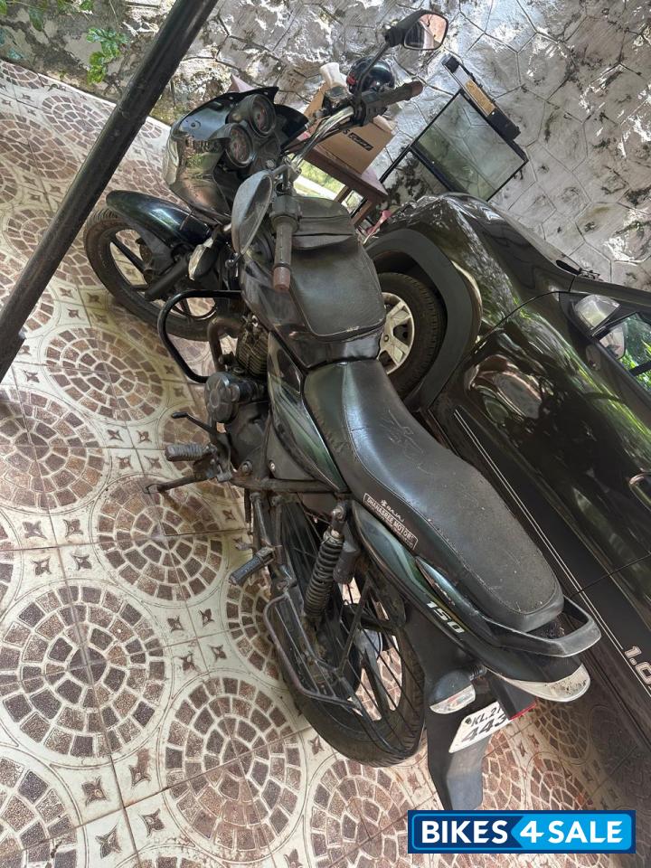 Black Bajaj Discover 150 S