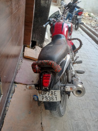 Bajaj V15