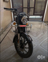 Military Green Royal Enfield Classic Classic Reborn 350