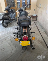 Military Green Royal Enfield Classic Classic Reborn 350